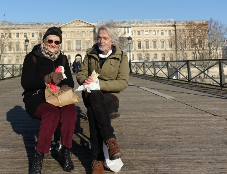 Pique nique sur le Pont des Arts