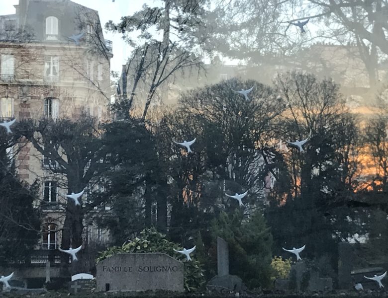 Cimetière du Père Lachaise au coucher du soleil