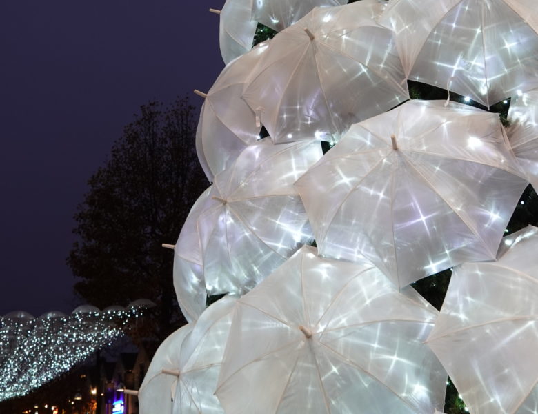 A Bercy, Expo CinéMode à la Cinémathèque et éclairages de Noël à la cour St Emilion