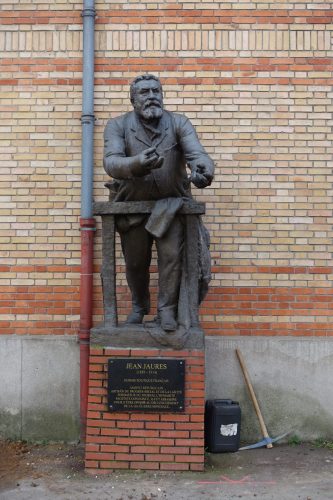 et Jean Jaurès a donné son nom à la place centrale